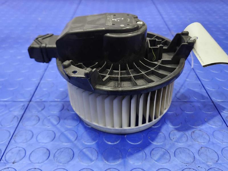 2016 Lincoln MKX Blower Motor