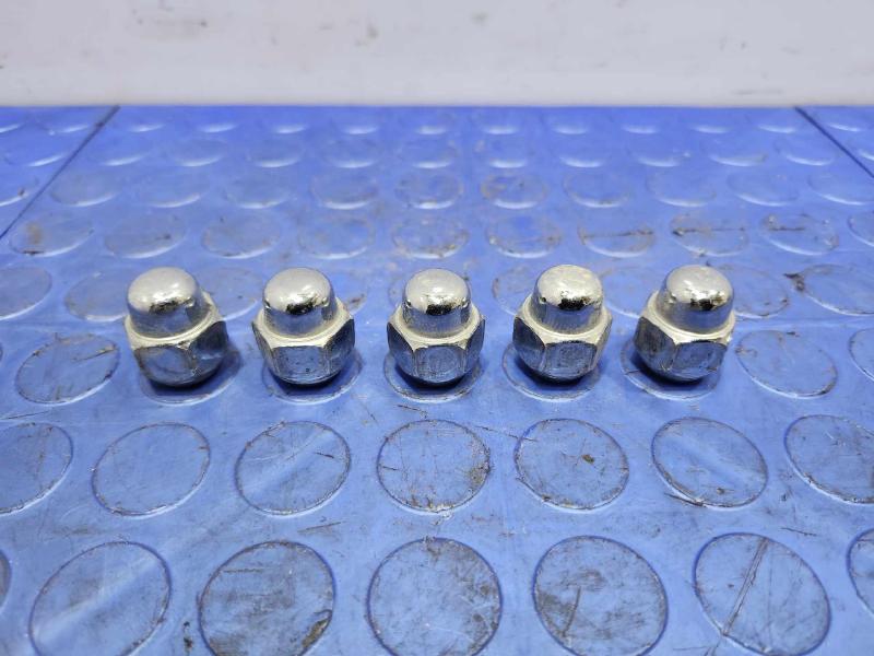 2017 Kia Niro Lug Nuts