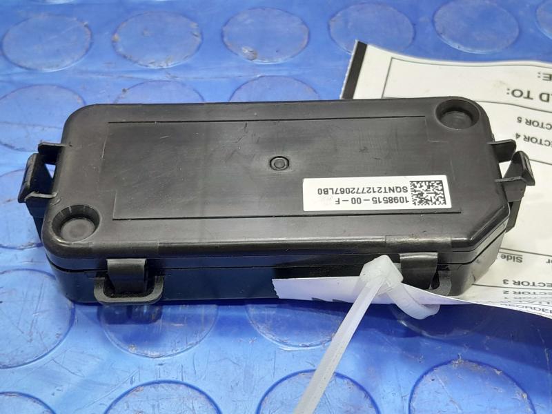2021 Tesla Model 3 Chassis Brain Box