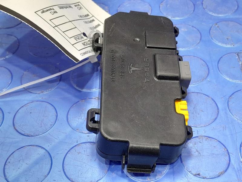 2021 Tesla Model 3 Chassis Brain Box