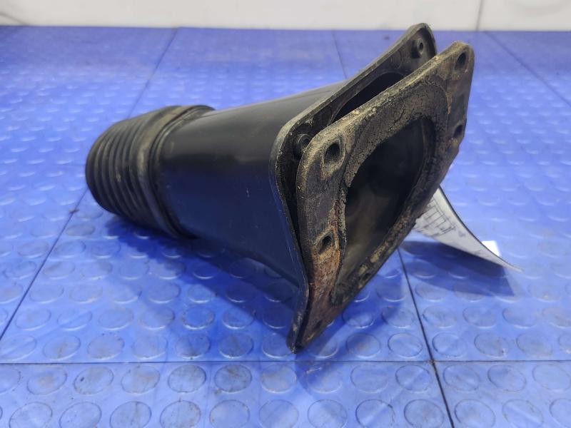 1988-1993 Isuzu NPR Steering Gear Sector Shaft Dust Cover OEM Genuine