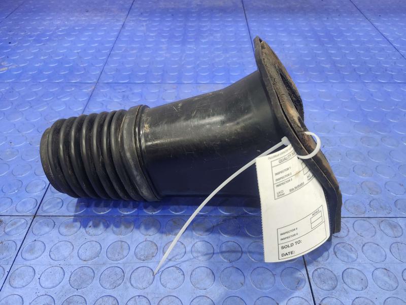 1988-1993 Isuzu NPR Steering Gear Sector Shaft Dust Cover OEM Genuine