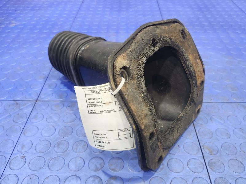 1988-1993 Isuzu NPR Steering Gear Sector Shaft Dust Cover OEM Genuine