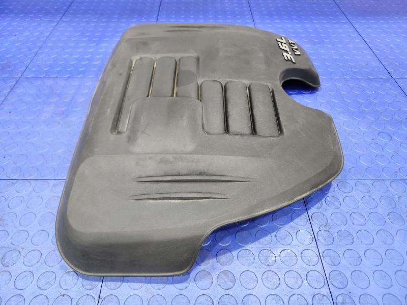 2013 Chrysler 300 Engine Cover
