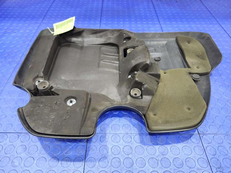 2013 Chrysler 300 Engine Cover