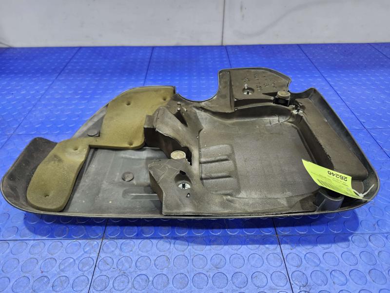 2013 Chrysler 300 Engine Cover