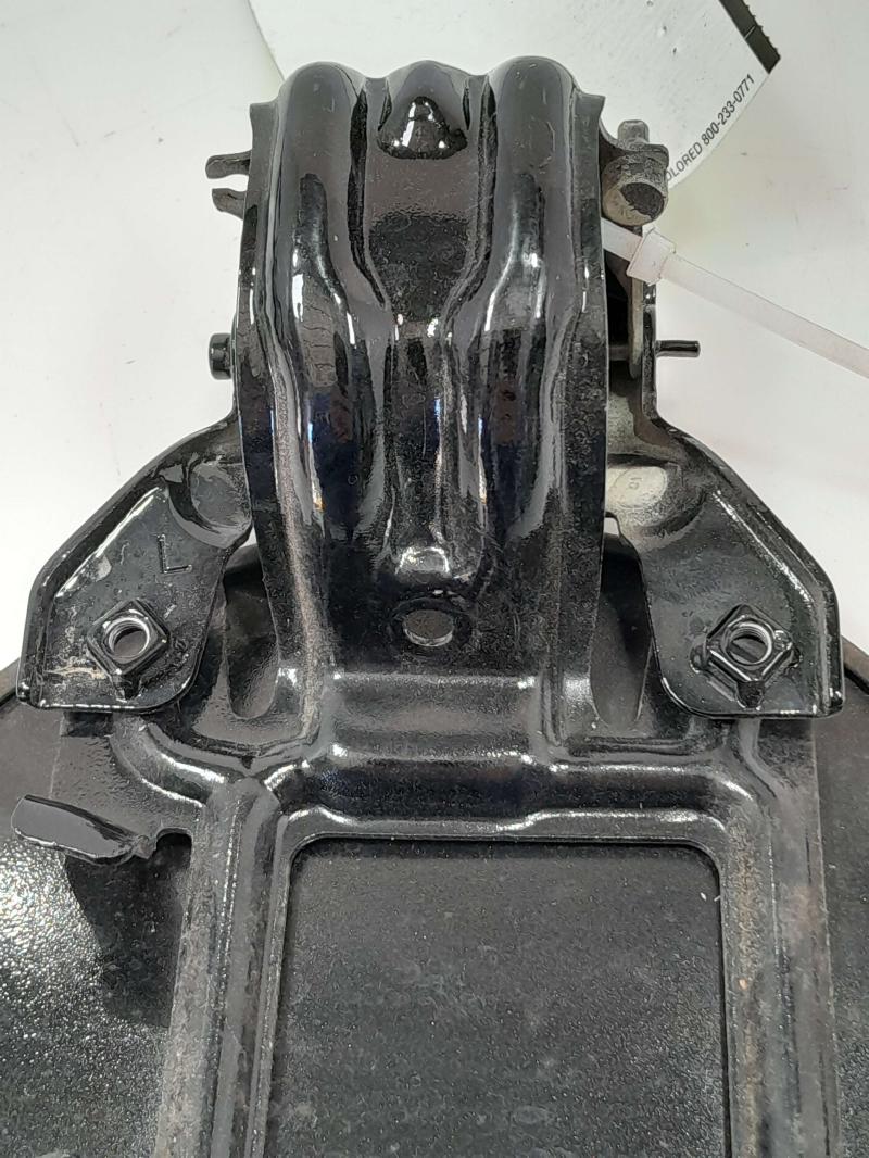 2014 Kia Sedona Fuel Tank Door