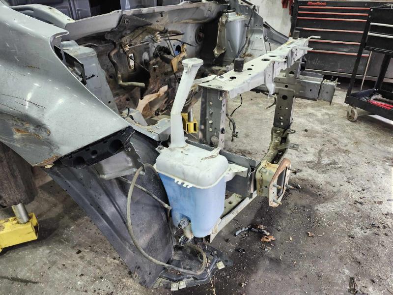 2014 Nissan Versa Radiator Support