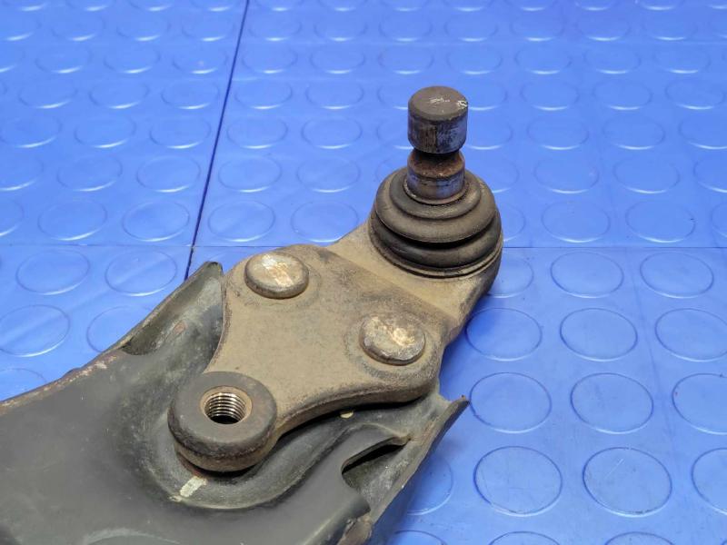 2013 Hyundai Santa Fe Lower Control Arm Front