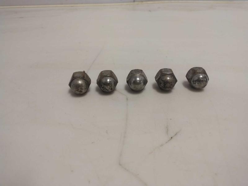 2009 Subaru Forester Lug Nuts