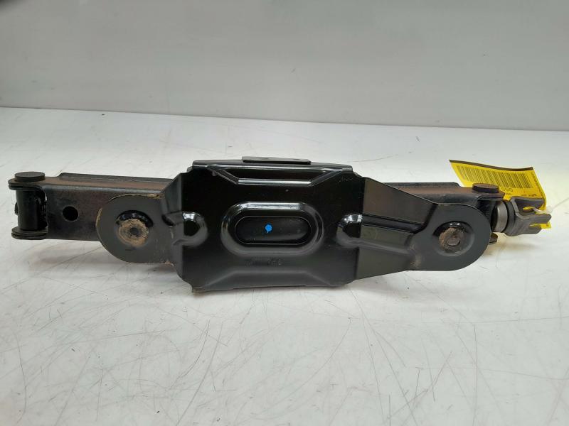 2016 Nissan Frontier Jack Assembly