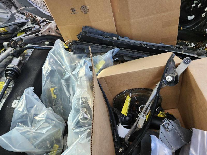 2015 Mazda Mazda6 Front Door Regulator
