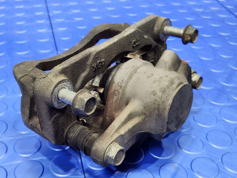 2015 Subaru Forester Caliper