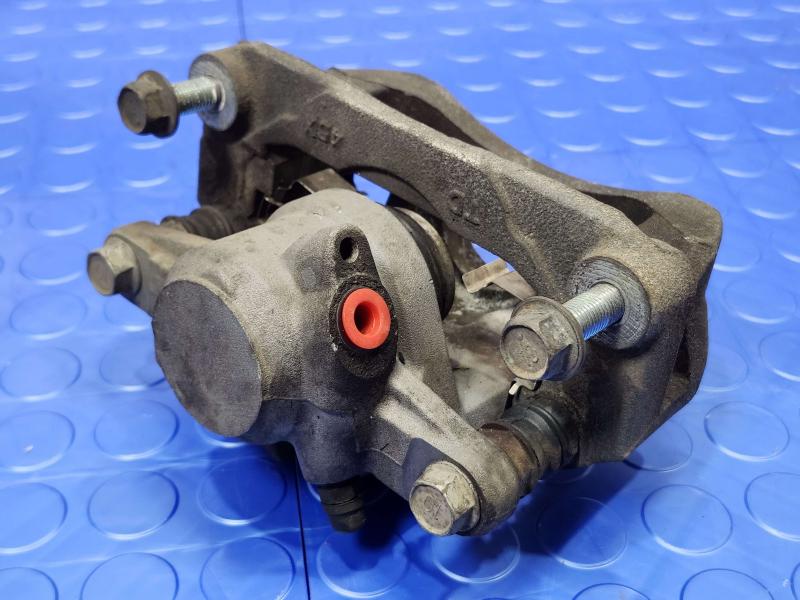 2015 Subaru Forester Caliper