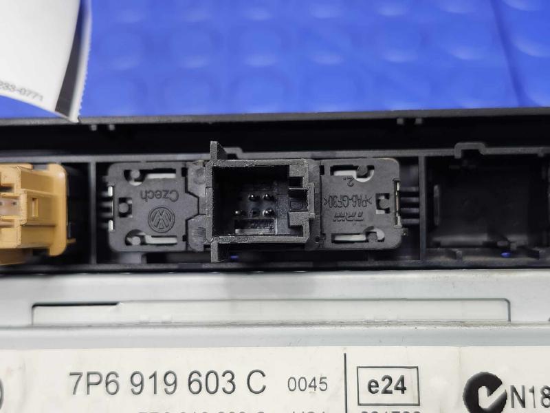 2011-2014 Volkswagen Touareg Dash Display Screen Assembly OEM 7P6919603C