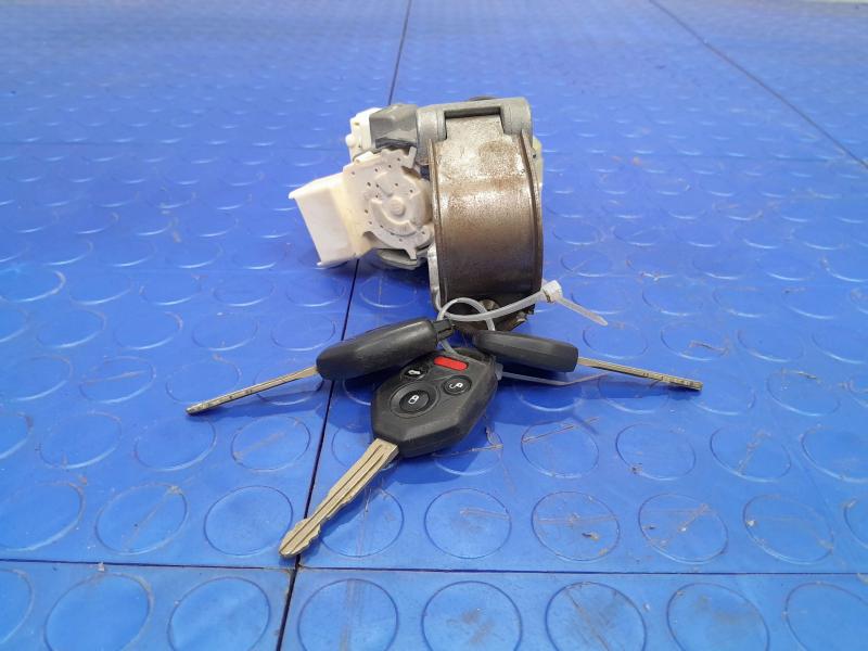 2014-2018 Subaru Forester Ignition Switch Assembly with Key Genuine OEM 83131FJ000