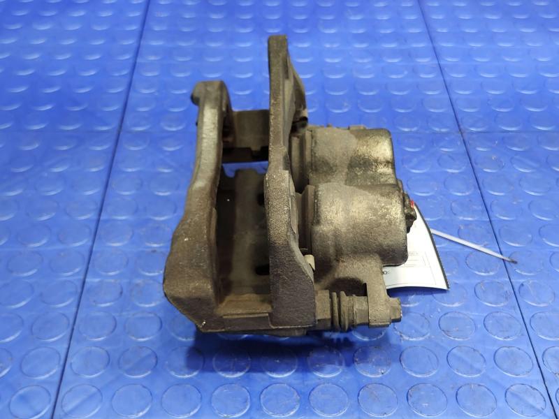 2018 Toyota Highlander Caliper