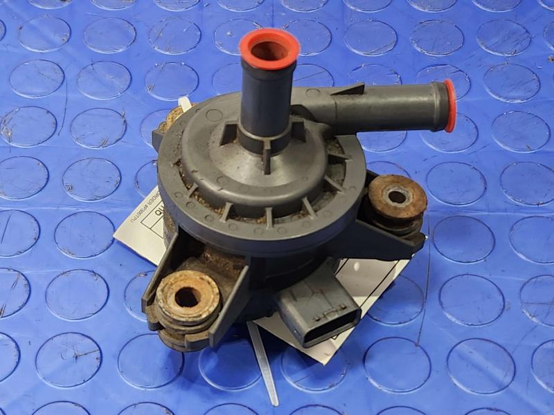 2015 Toyota Prius Coolant Pump