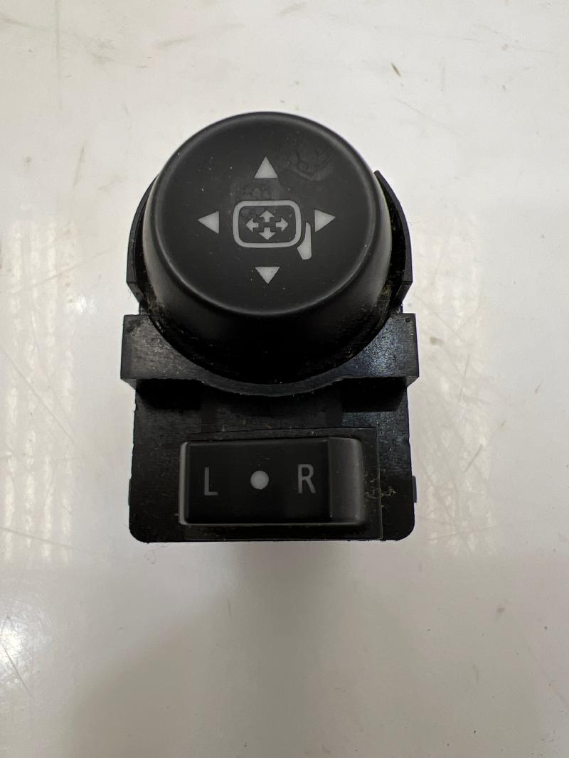 2012 Chevrolet Volt Door Switch Front