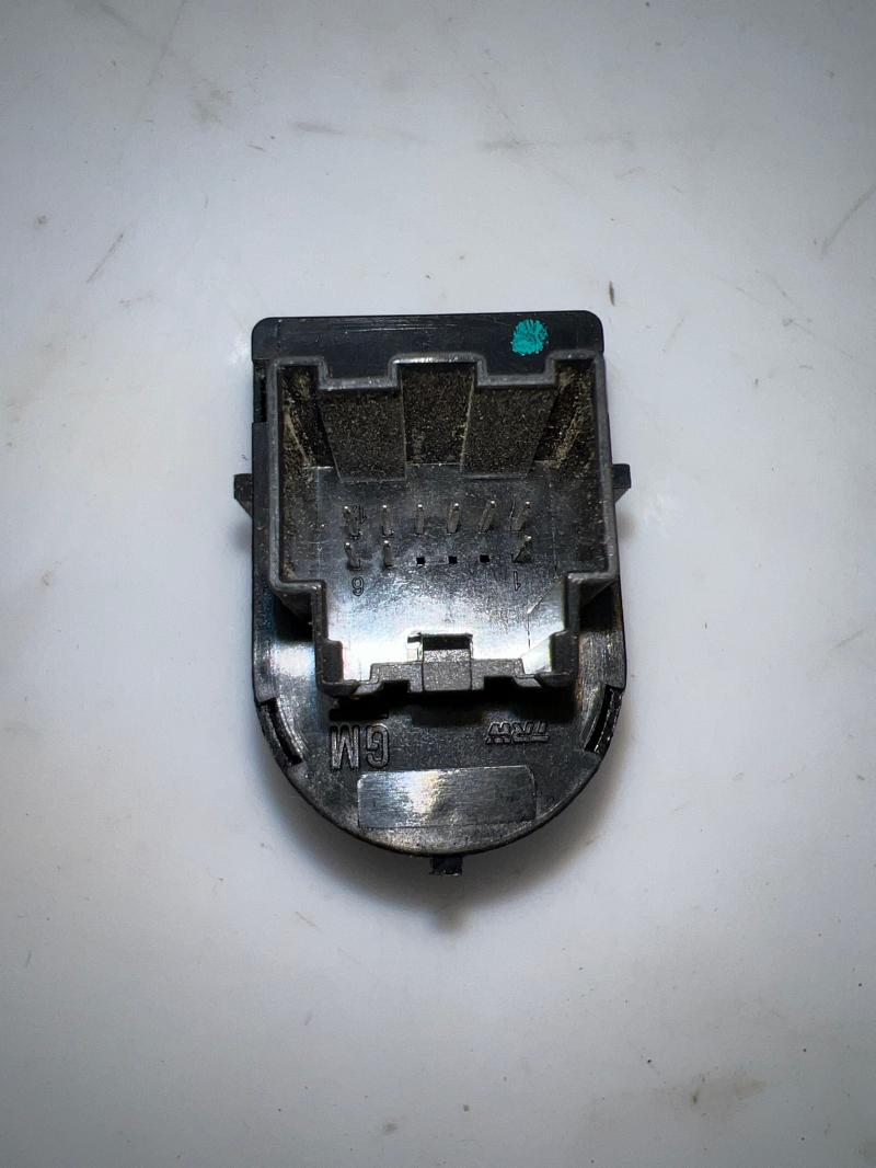 2012 Chevrolet Volt Door Switch Front