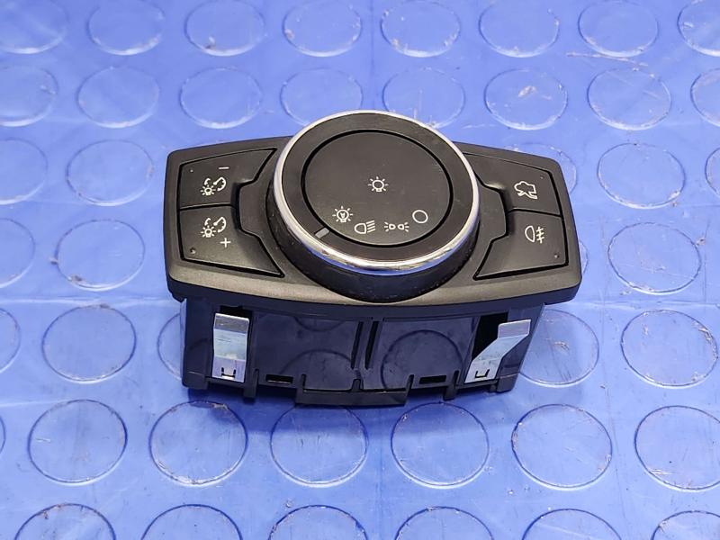 2014 Ford Focus Headlight Switch (Dash Mtd)