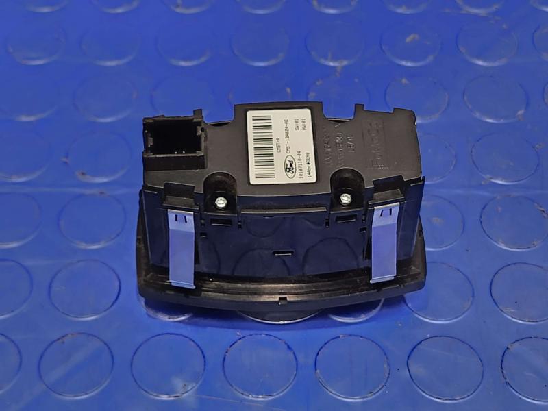 2014 Ford Focus Headlight Switch (Dash Mtd)