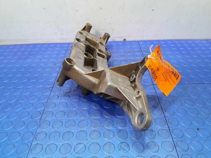 2000 Volvo S80 A/C Compressor Bracket