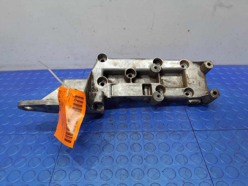2000 Volvo S80 A/C Compressor Bracket