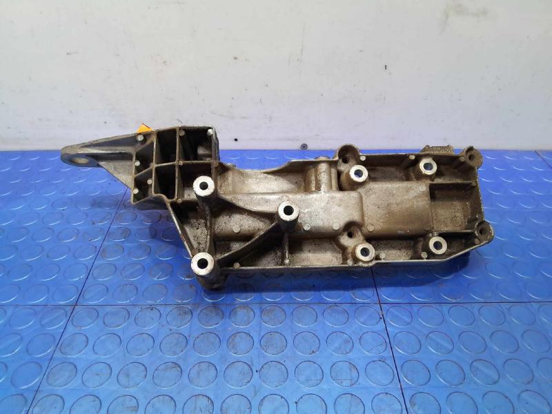 2000 Volvo S80 A/C Compressor Bracket