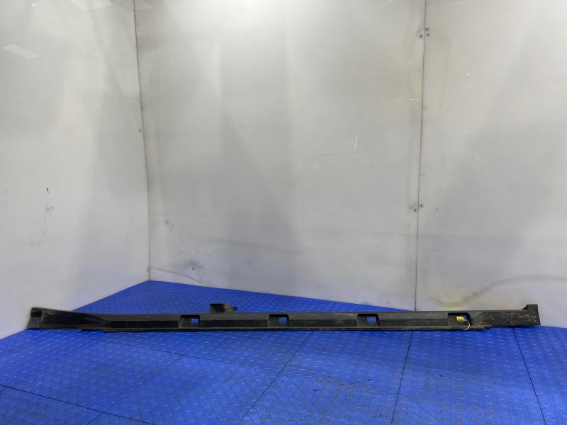 2016 Subaru Forester Rocker Moulding
