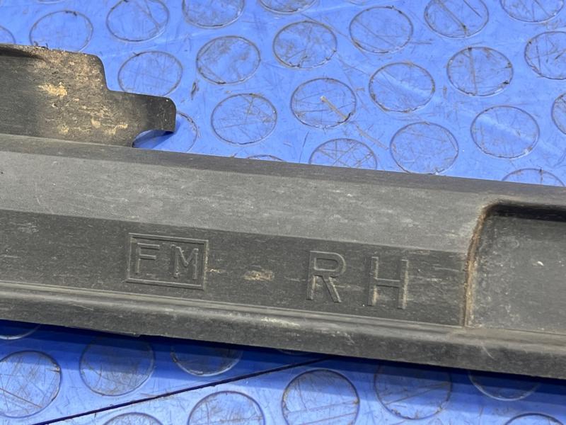 2016 Subaru Forester Rocker Moulding
