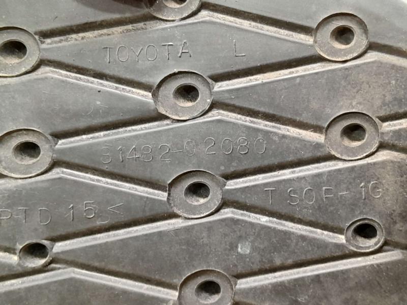 2009 Toyota Corolla Grille