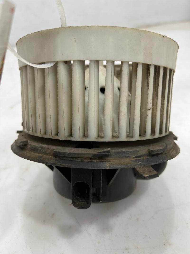 2001 GMC Sierra 1500 Blower Motor