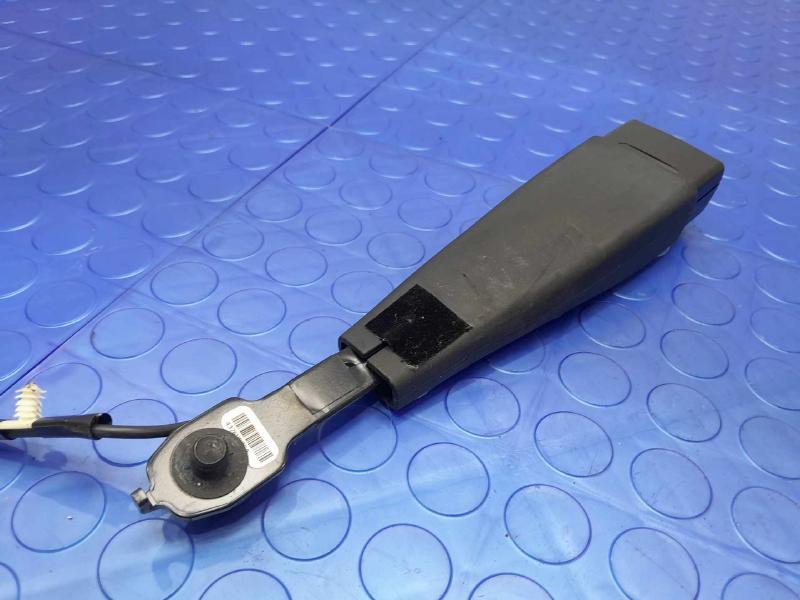2017 Lincoln MKC Front Seat Belt