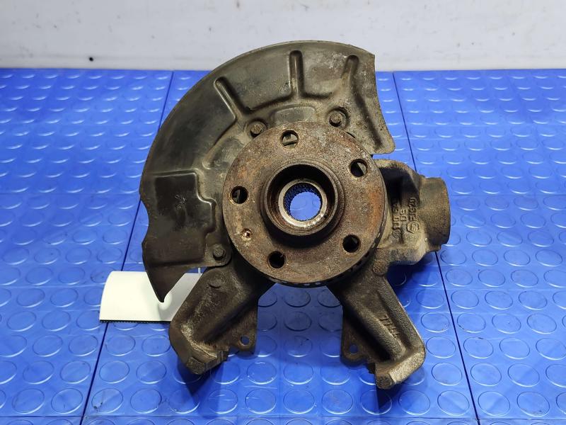 2005 Volkswagen Jetta Spindle Knuckle Front