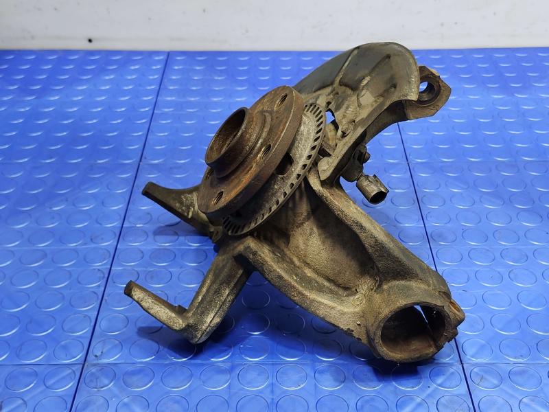 2005 Volkswagen Jetta Spindle Knuckle Front