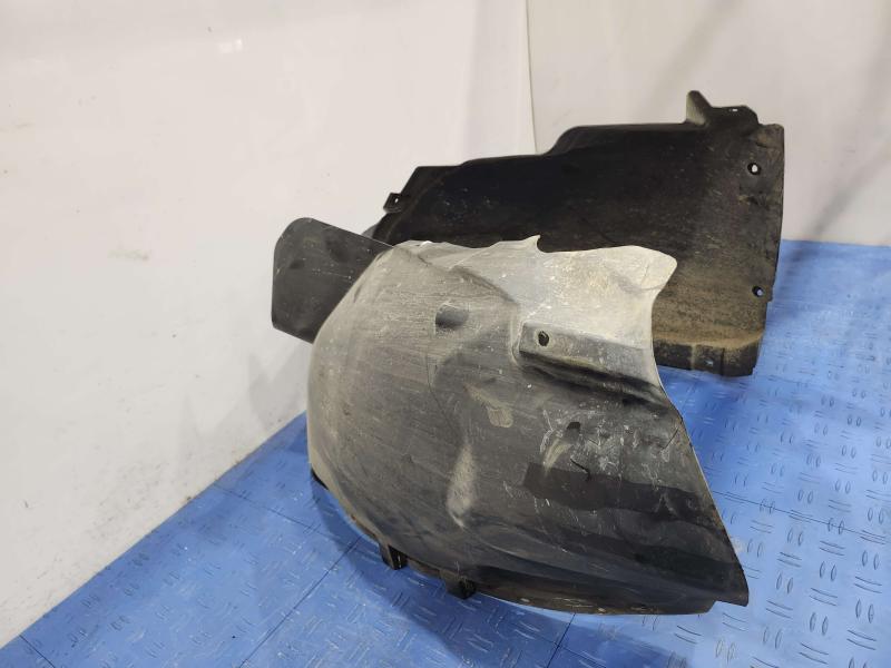 2015 Chrysler 200 Inner Fender Liner