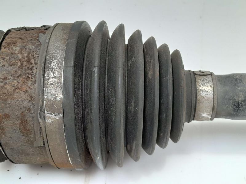 2014 Kia Sedona Axle Shaft