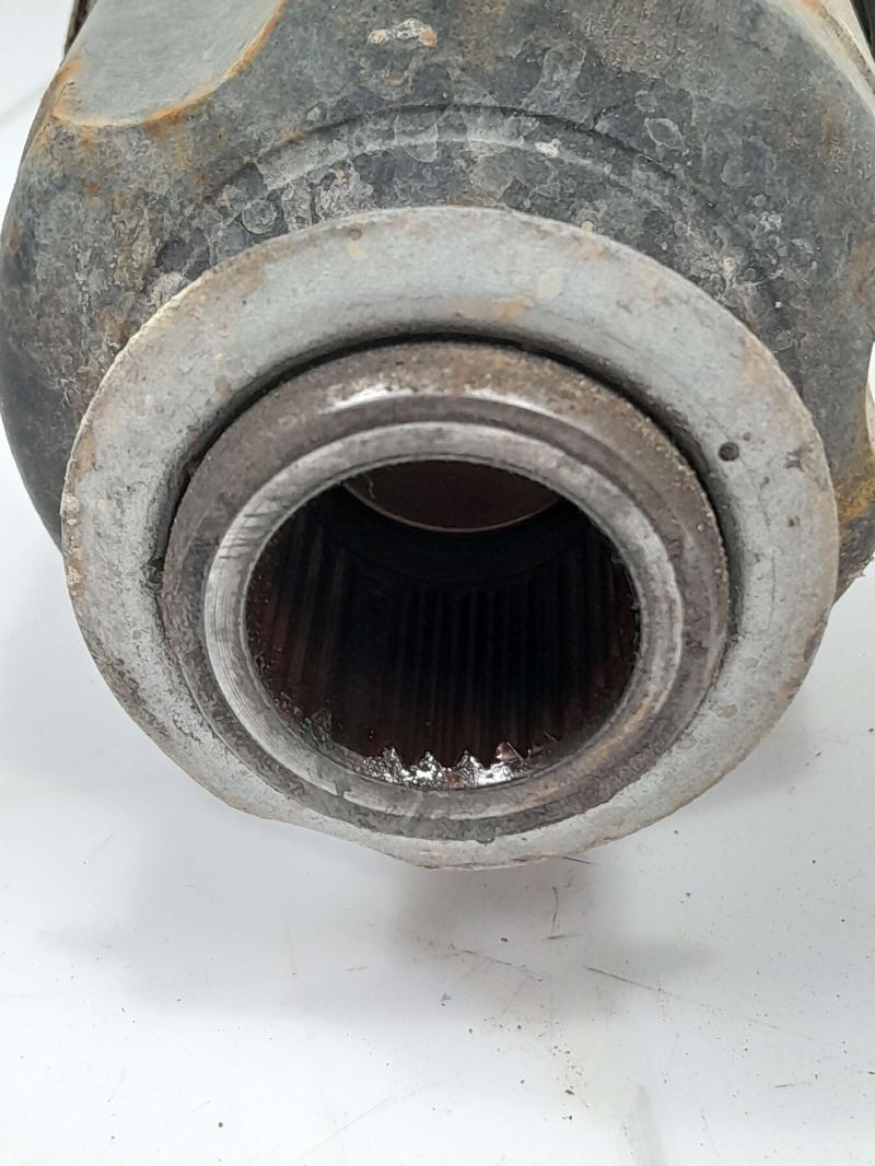 2014 Kia Sedona Axle Shaft