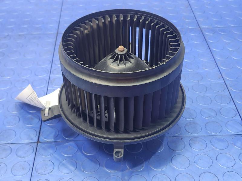 2013 Dodge Durango Blower Motor