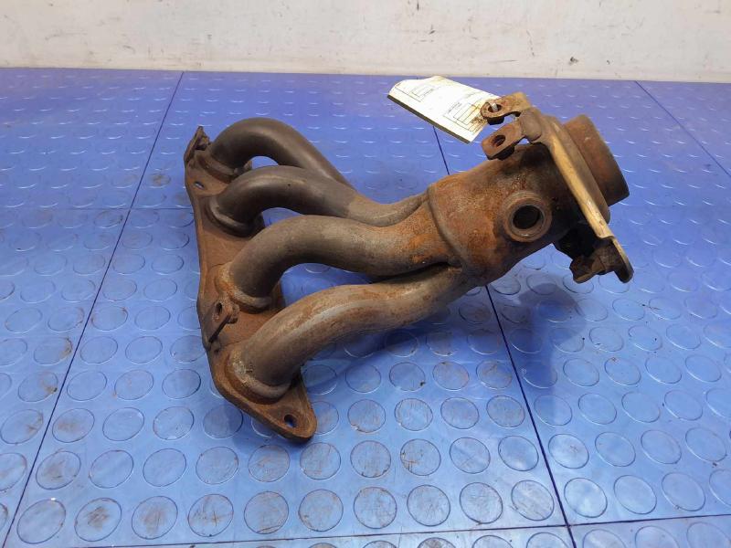 2010 Toyota Corolla Exhaust Manifold