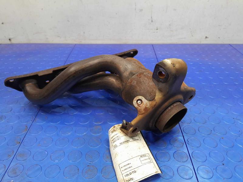 2010 Toyota Corolla Exhaust Manifold