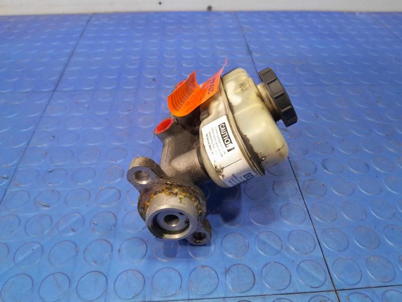 2005 Ford Explorer Master Cylinder