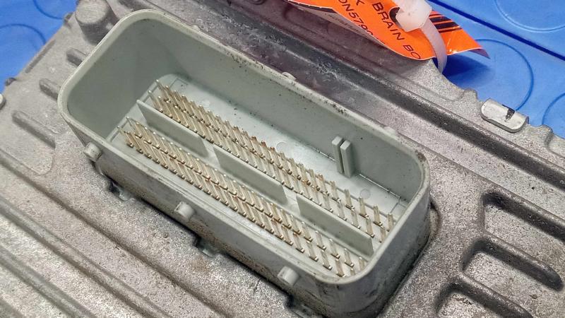 2013 Chrysler 200 Engine/Motor Brain Box