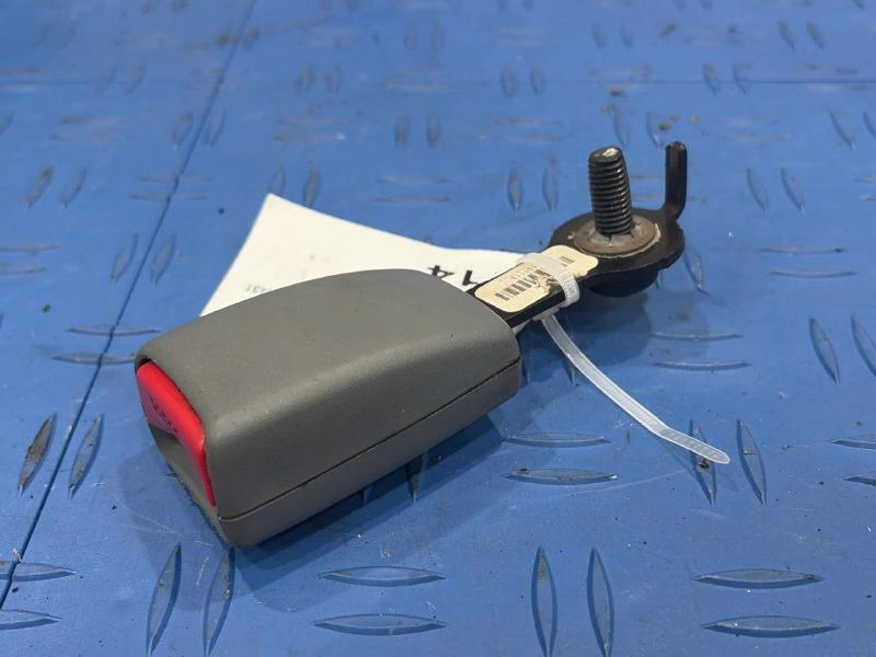 2011 Ford F-150 Rear Seat Belt