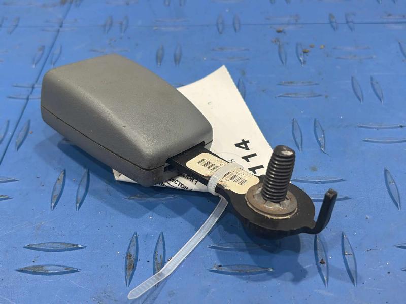 2011 Ford F-150 Rear Seat Belt