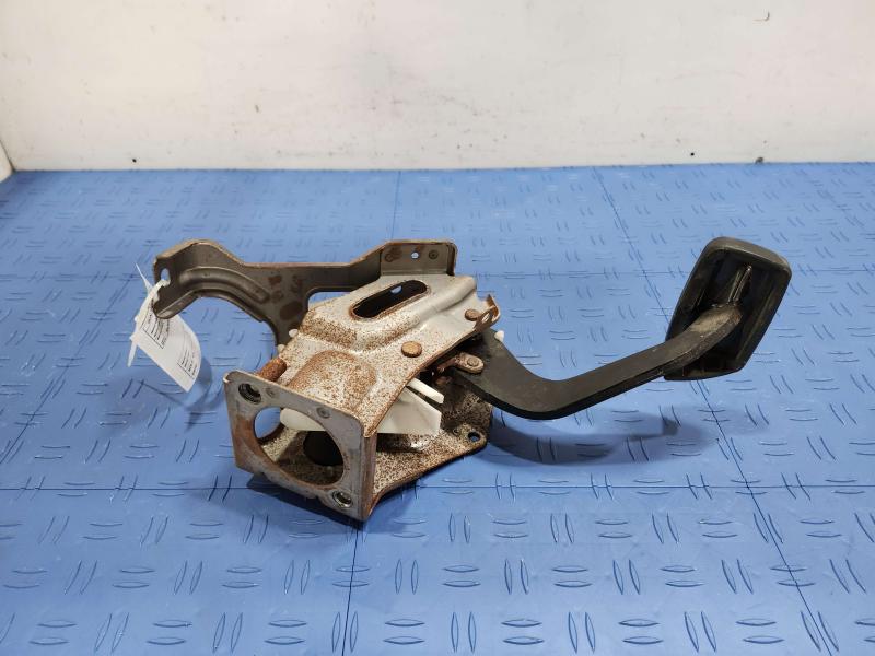 2017 GMC Acadia Brake Pedal