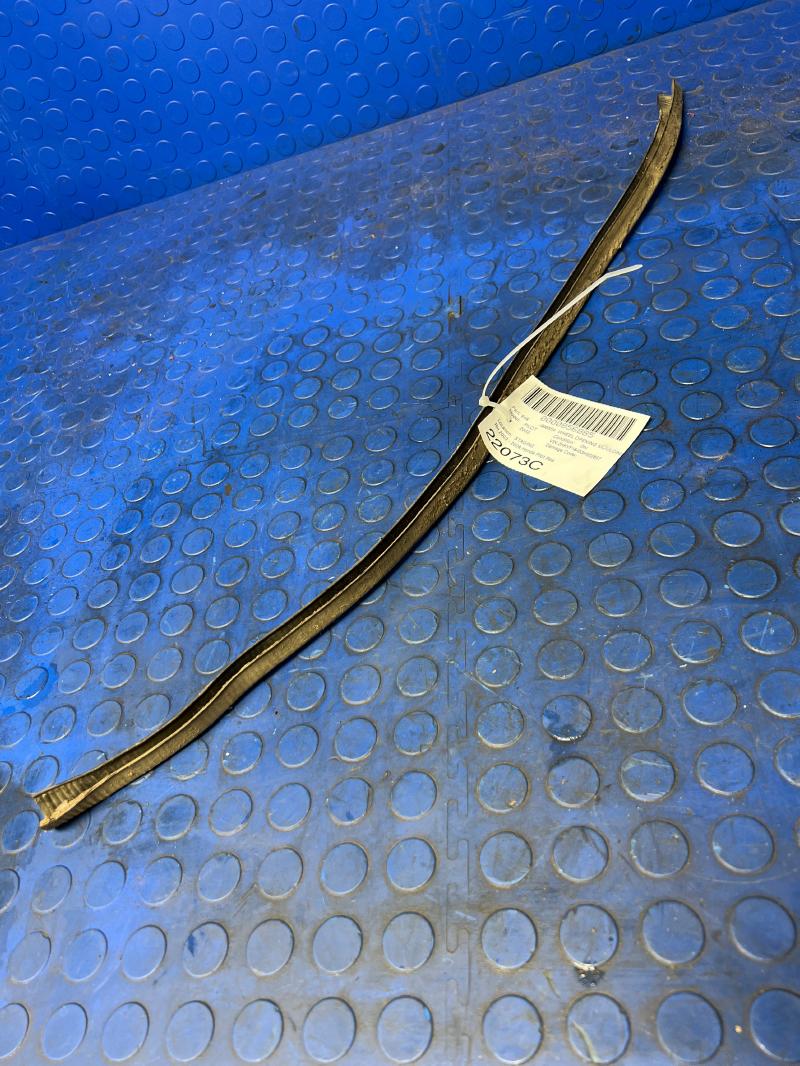 2003 - 2008 Honda Pilot Rear Wheel Opening Molding RH Passenger Side OEM 74430S9VA00