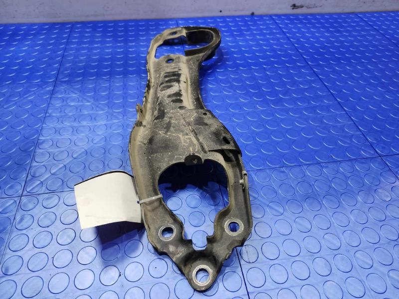 2021 Chrysler Voyager Lower Control Arm Rr