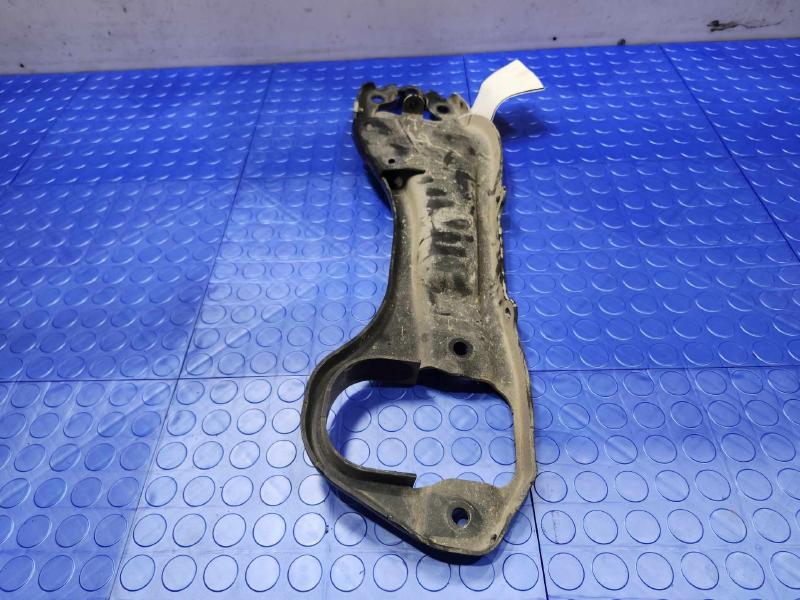 2021 Chrysler Voyager Lower Control Arm Rr